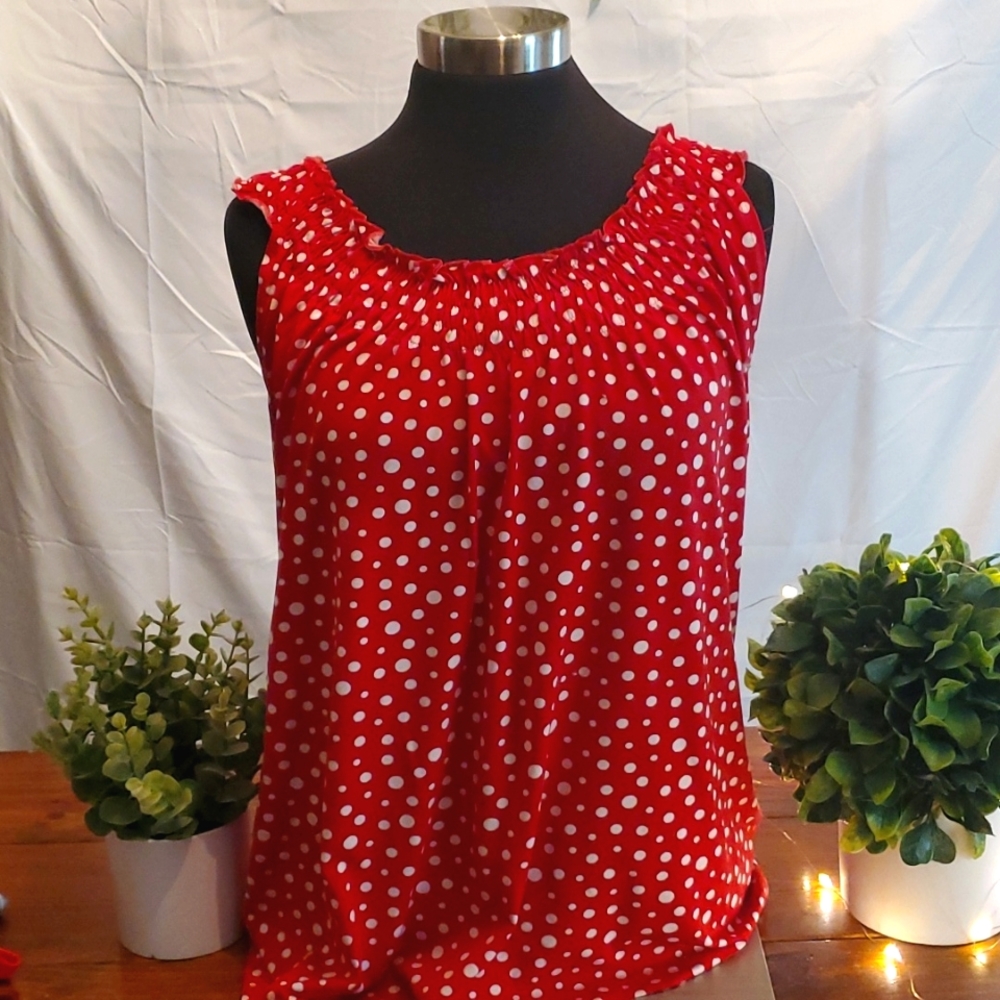 Womens sleevless top